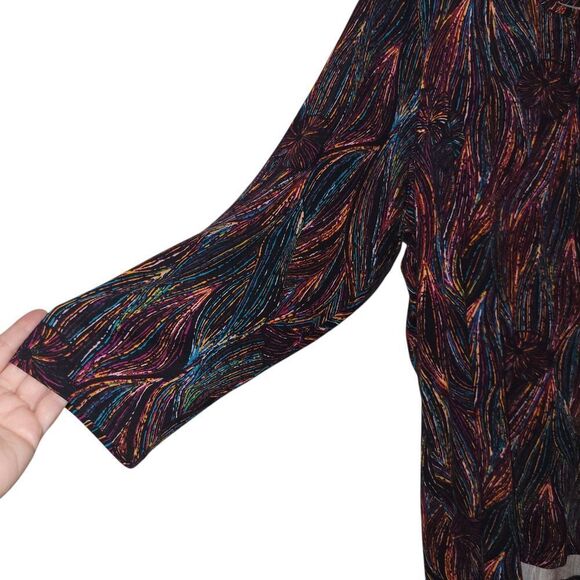 Multicolor Abstract Patterned Top - Picture 3 of 5